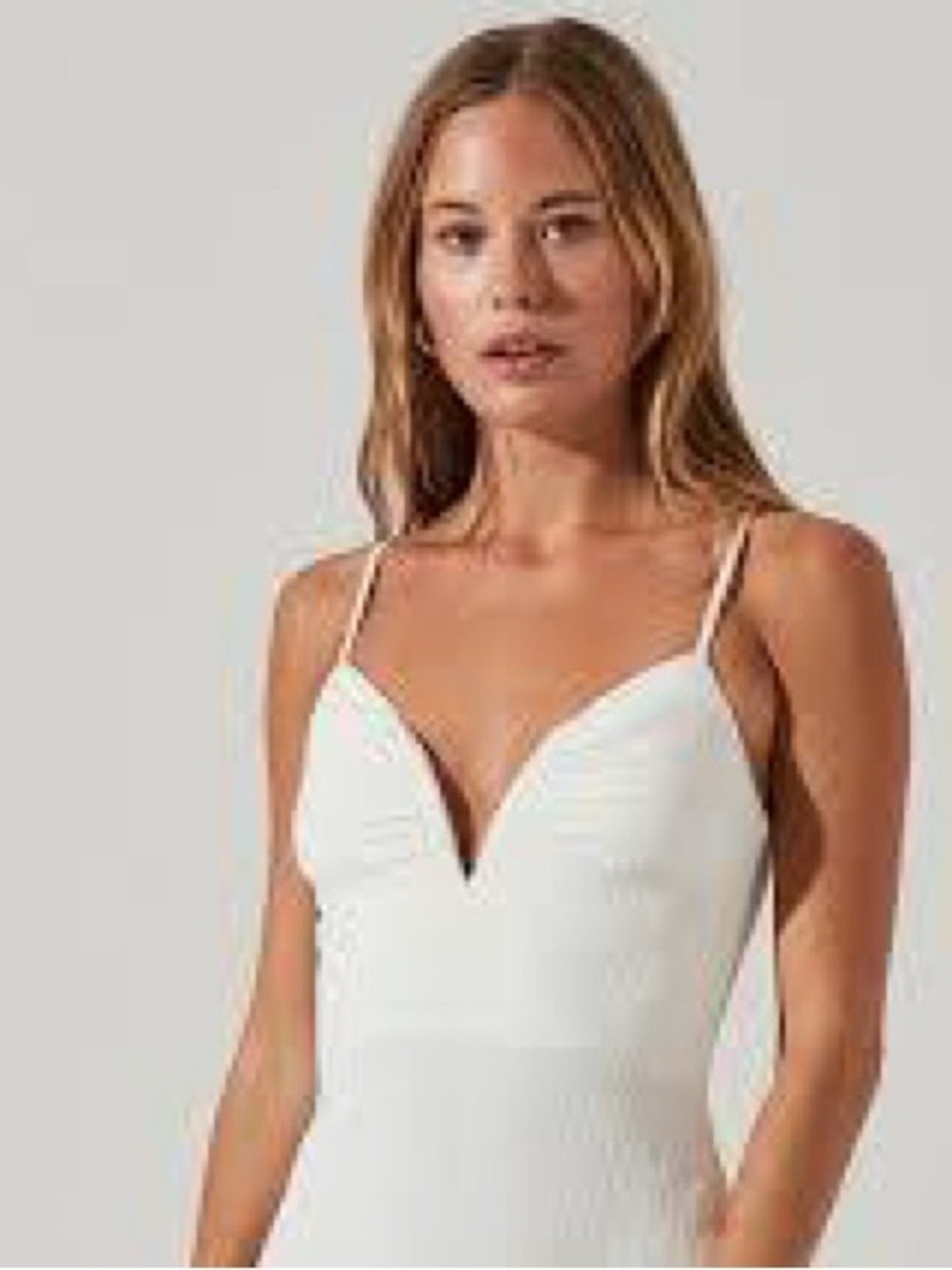 Astr the label White Textured V-Neck One-Piece Bodysuit XS